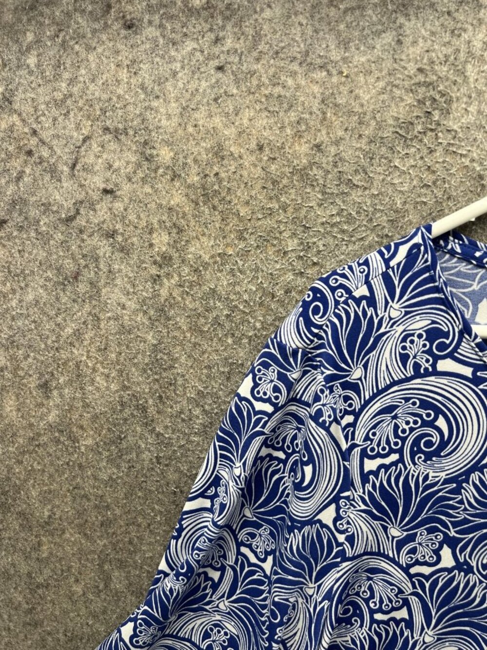 Chico's Shirt Womens 2 Blue Scoop Neck Short Sleeve Tunic Floral Jersey Top - Picture 7 of 11